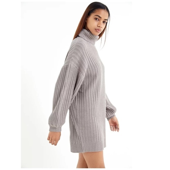 URBAN Outfitters Gray Oversized Jill Turtleneck Sweater Mini Dress Size XS - Picture 4 of 15